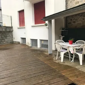  Hébergement de vacances Petite Maison Proche Du Centre